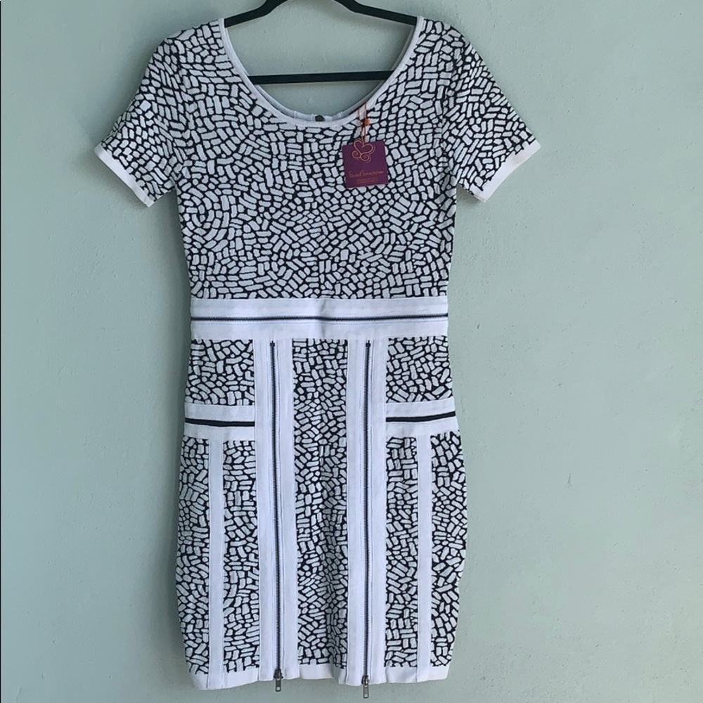 Sweet Sinammon L NWT zipper dress